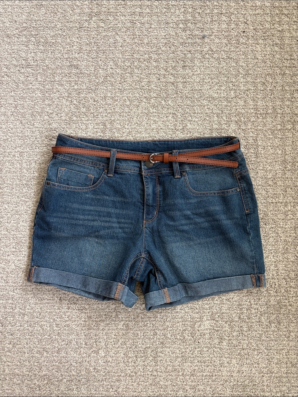Faded Glory Dark Blue Denim Cuffed Shorts with Slim Thin Brown Star Belt Size 10